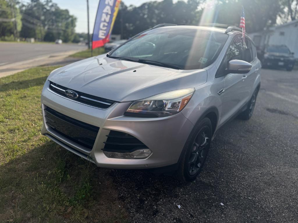 2013 Ford Escape Titanium's photo
